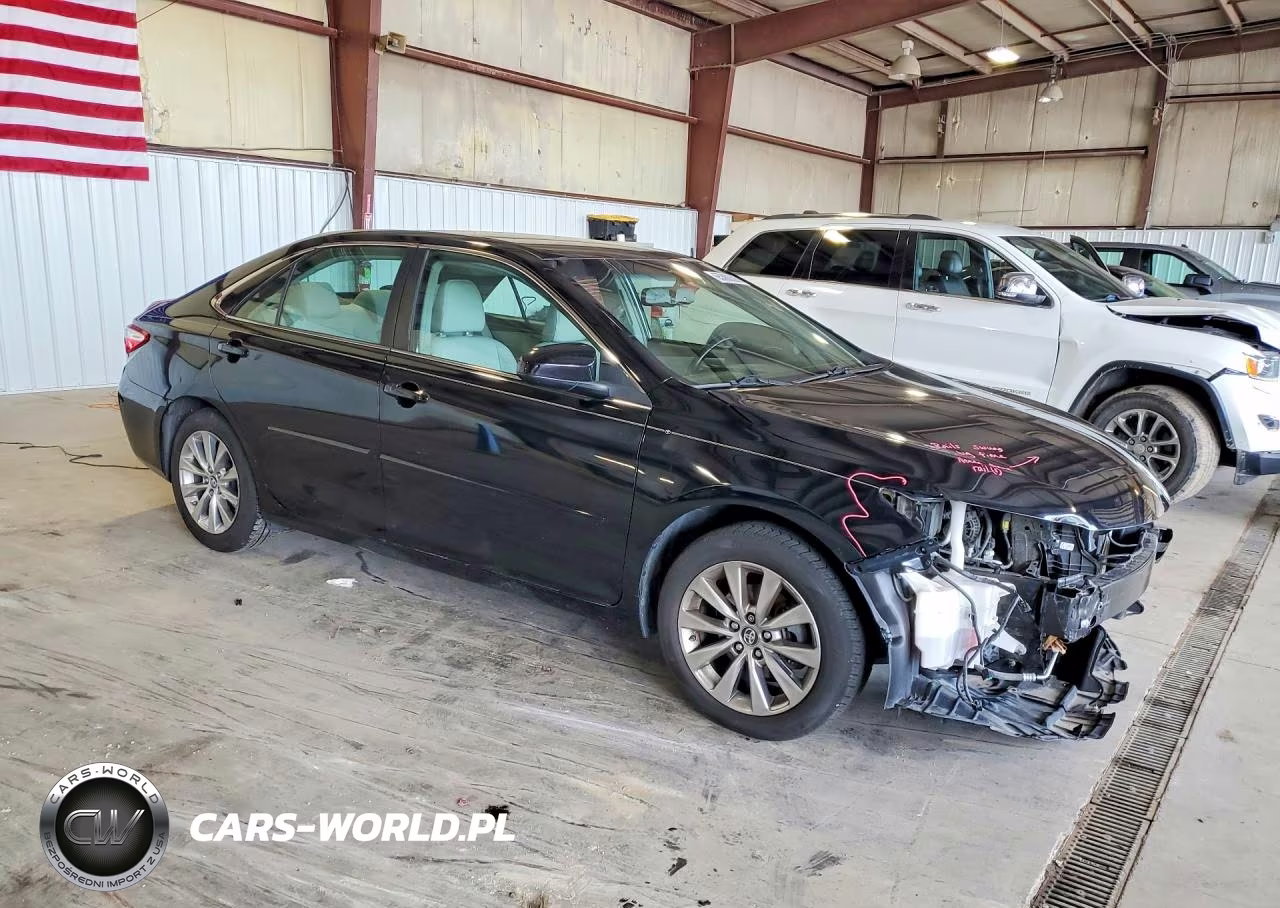 2017 Toyota Camry Xle VIN:4T1BF1FK3HU350082 - 4