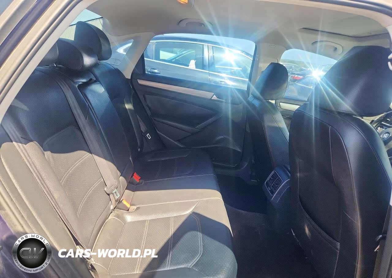 2014 Volkswagen Passat Se VIN:1VWBN7A3XEC105899 - 10