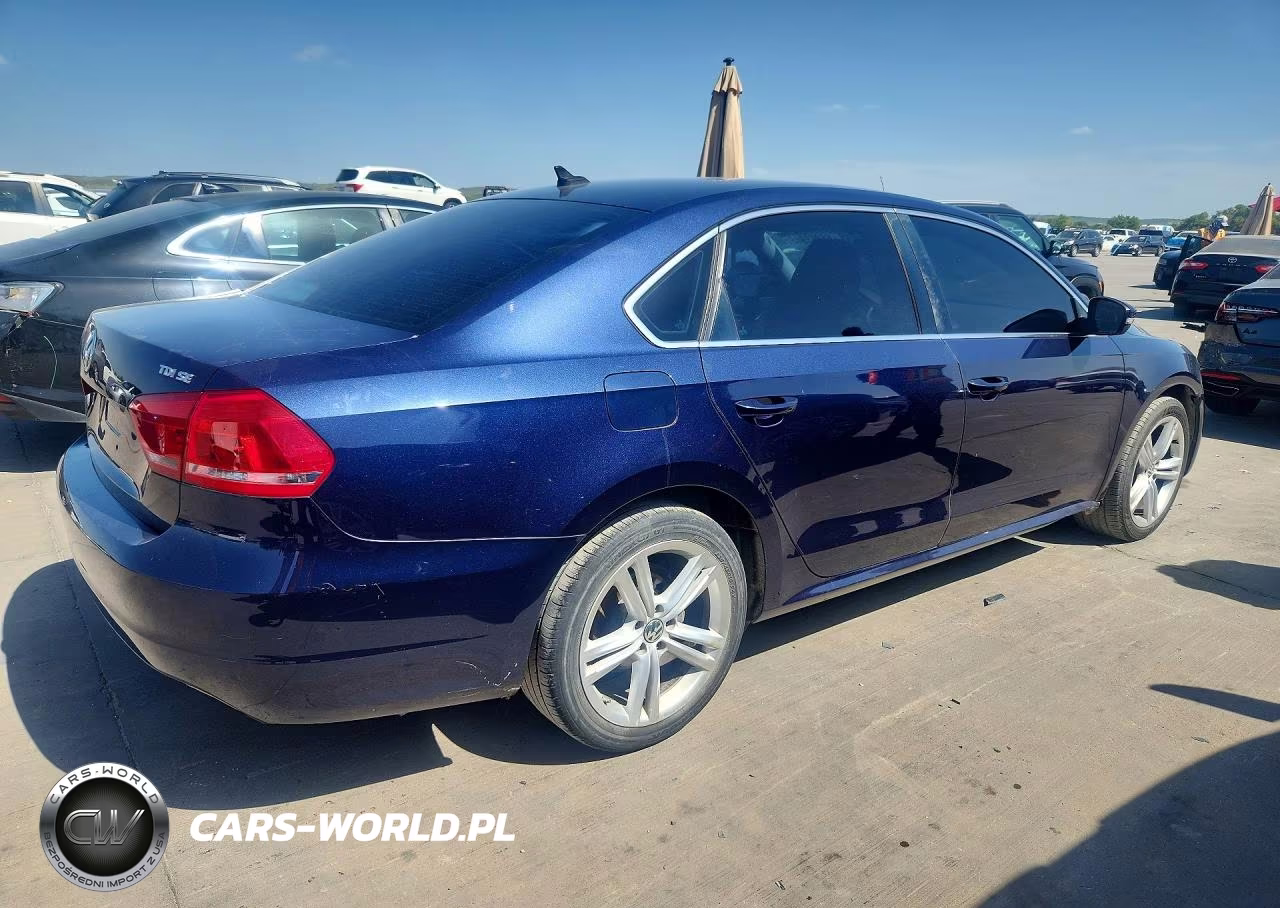 2014 Volkswagen Passat Se VIN:1VWBN7A3XEC105899 - 3