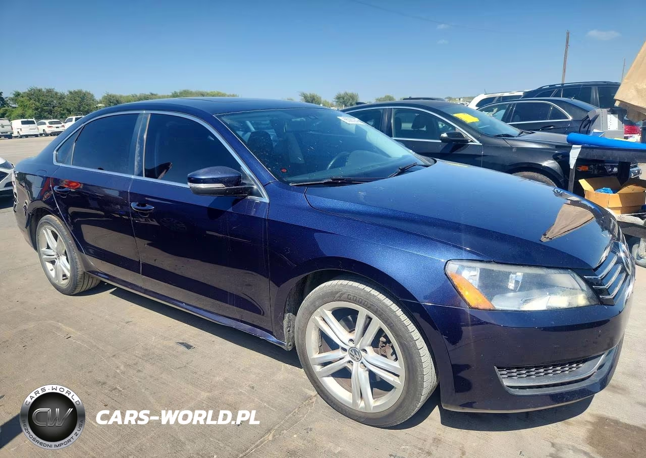 2014 Volkswagen Passat Se VIN:1VWBN7A3XEC105899 - 4