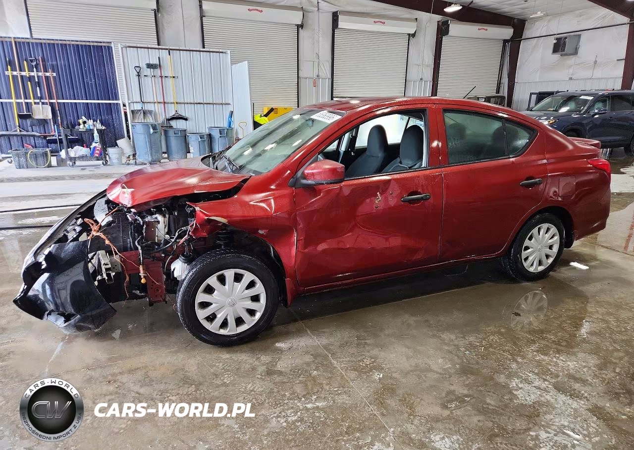 2016 Nissan Versa 1.6 S Plus