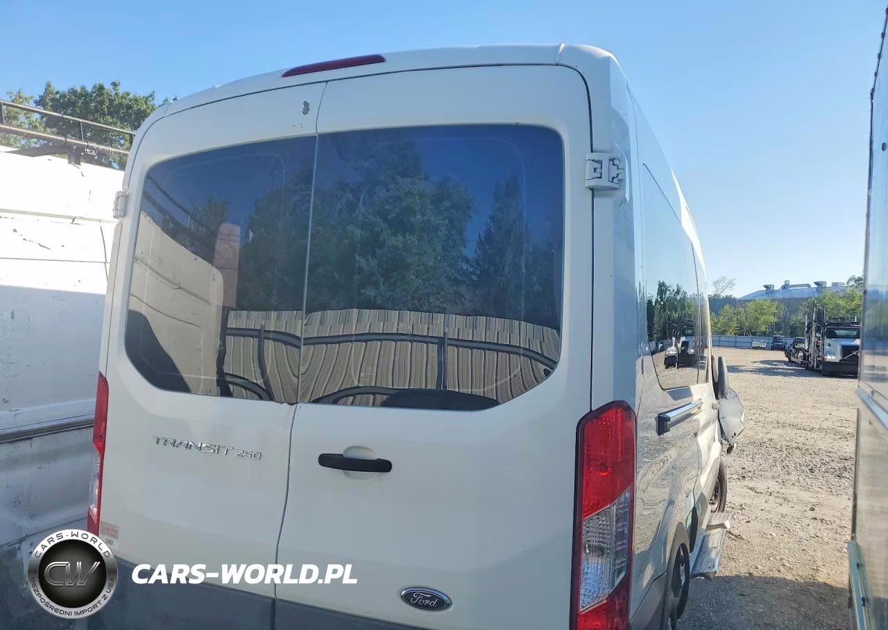 2015 Ford Transit T-250 VIN:1FTNR2CM2FKB23303 - 3