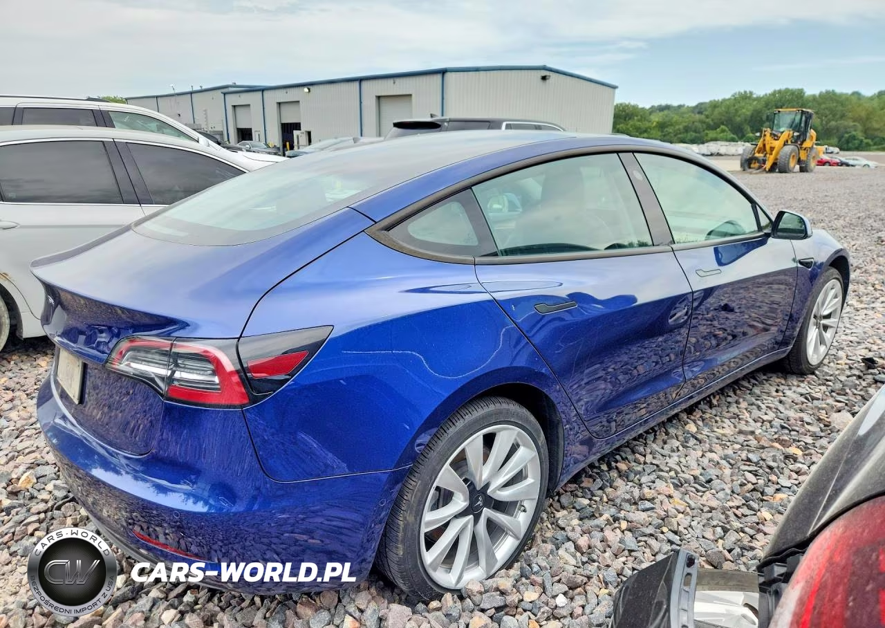 2022 Tesla Model 3 VIN:5YJ3E1EA1NF371361 - 3
