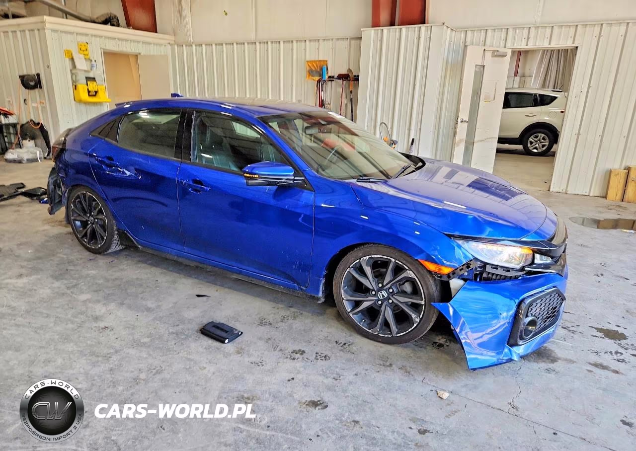 2019 Honda Civic Sport Touring VIN:SHHFK7H96KU401474 - 4