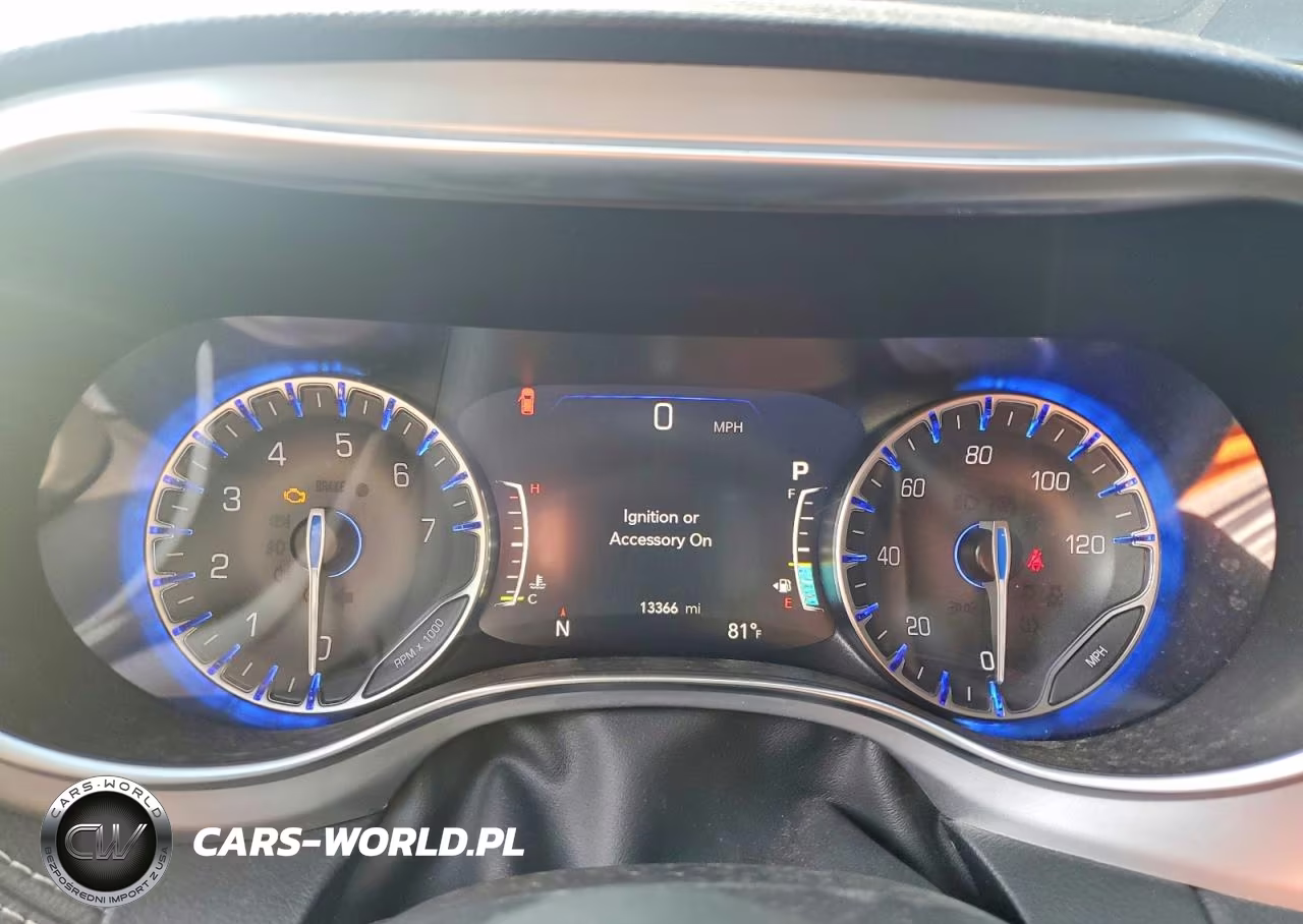 2025 Chrysler Pacifica Limited VIN:2C4RC1GG1SR567754 - 9