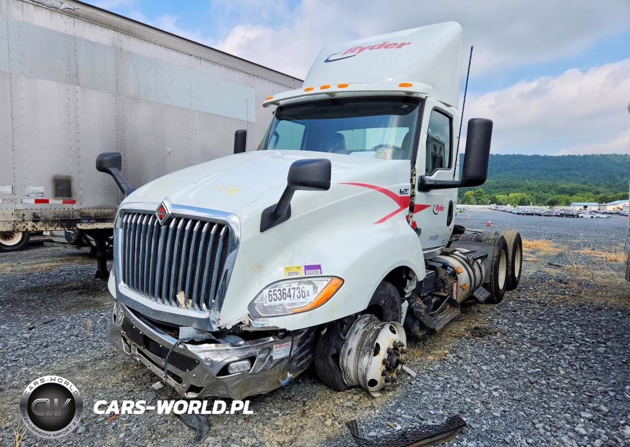 2020 International Lt625