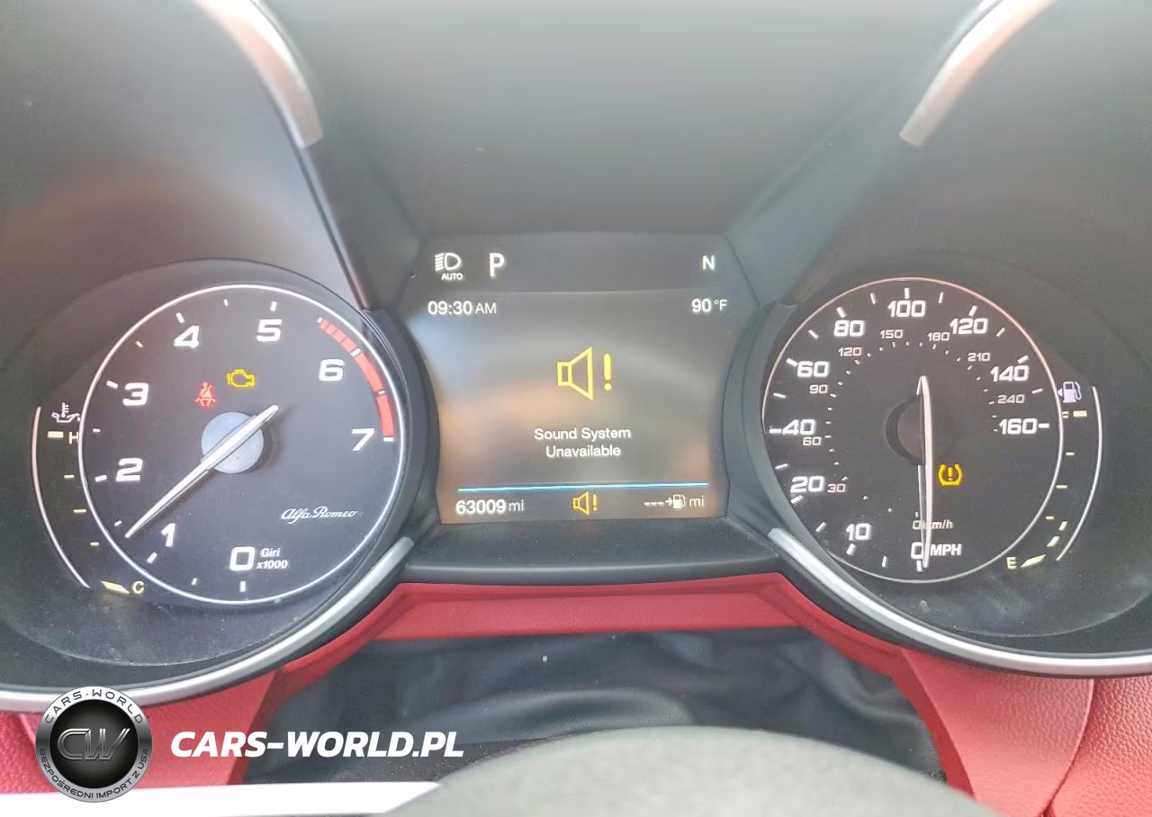 2018 Alfa Romeo Giulia Ti VIN:ZARFAECN6J7592448 - 9