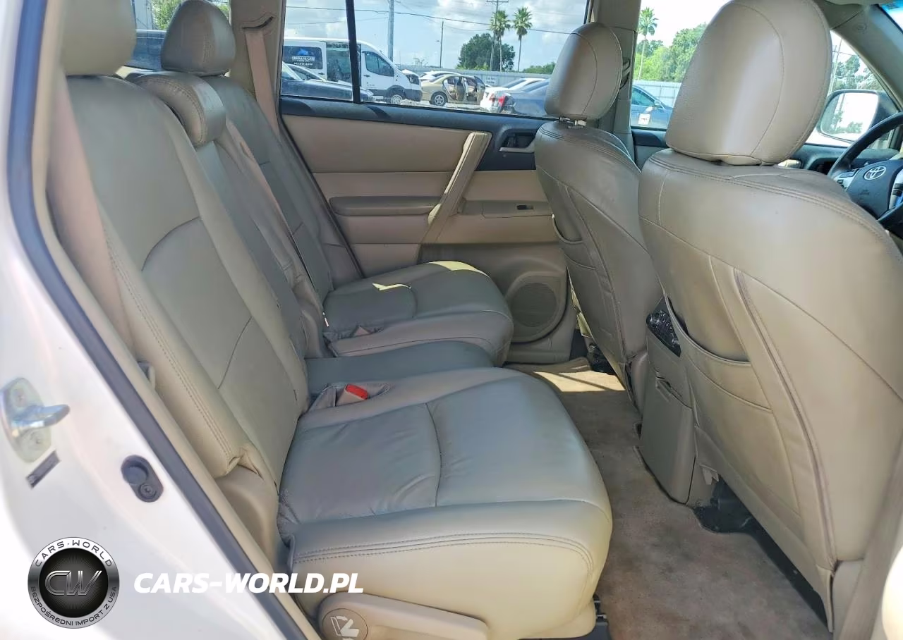 2011 Toyota Highlander Base VIN:5TDZK3EH2BS036824 - 11