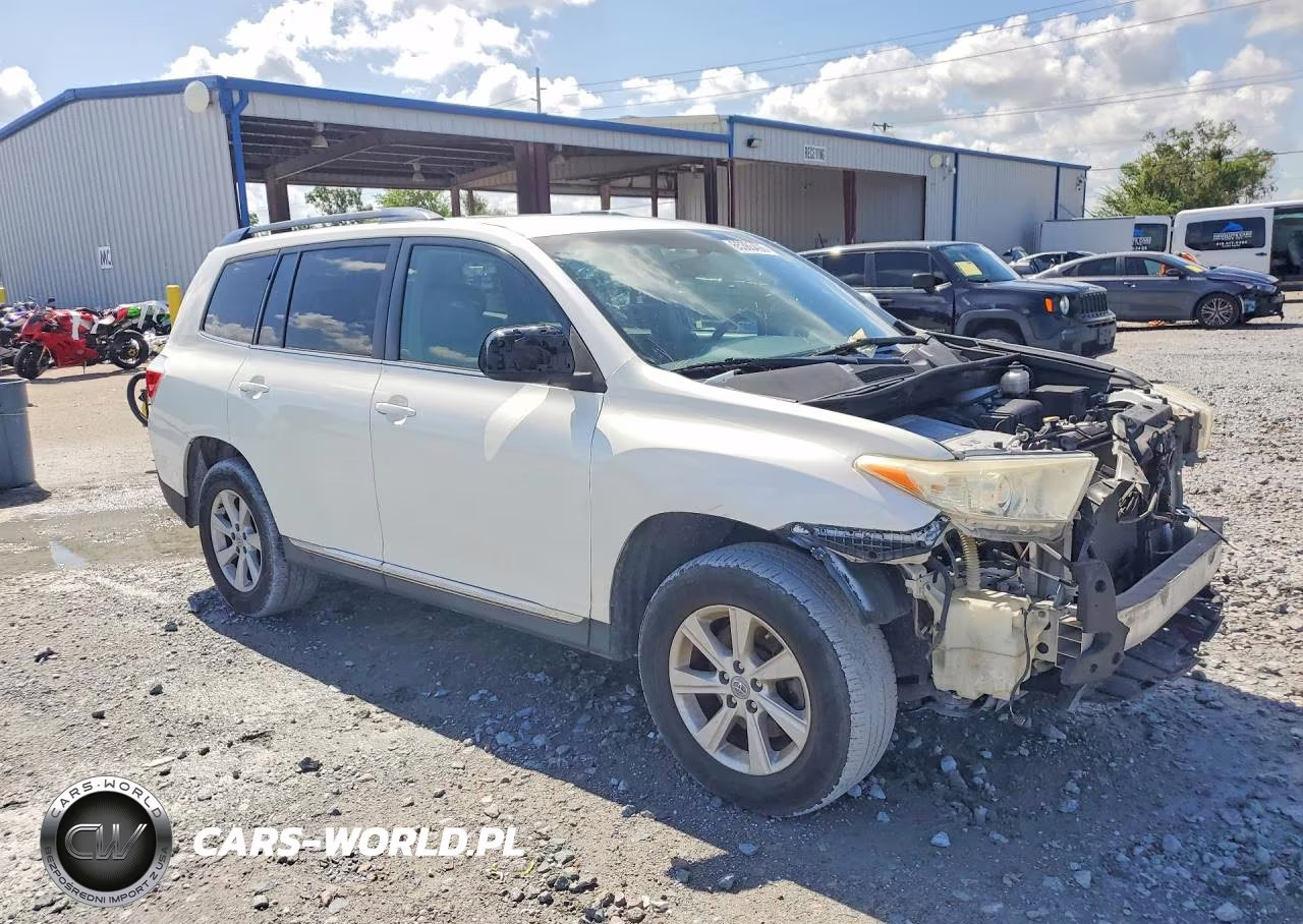 2011 Toyota Highlander Base VIN:5TDZK3EH2BS036824 - 4