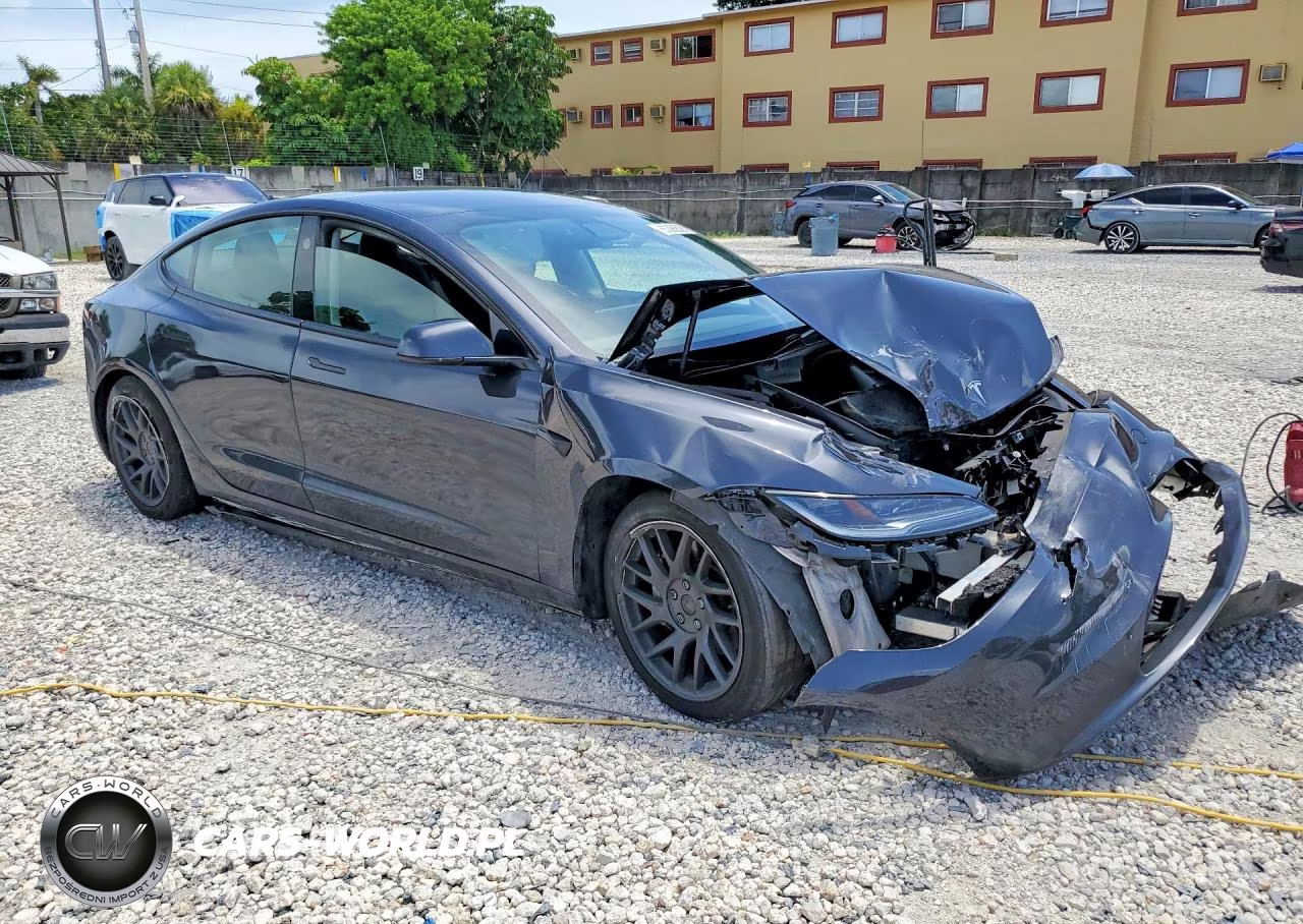2025 Tesla Model 3 VIN:5YJ3E1EA3SF027476 - 4