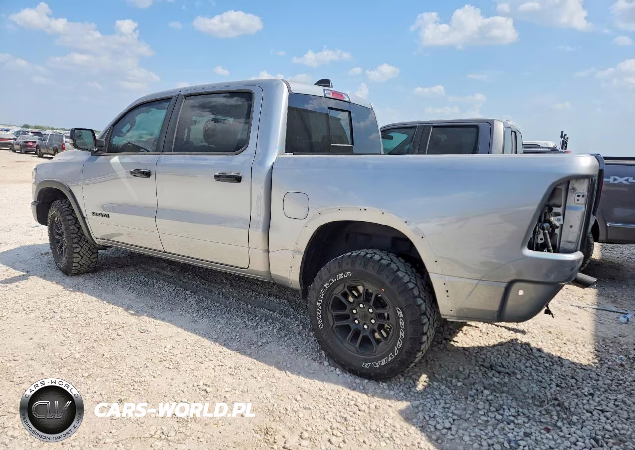 Ram 1500 VIN:1C6SRFLP0SN747590 - 2