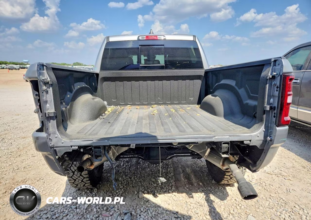 Ram 1500 VIN:1C6SRFLP0SN747590 - 6
