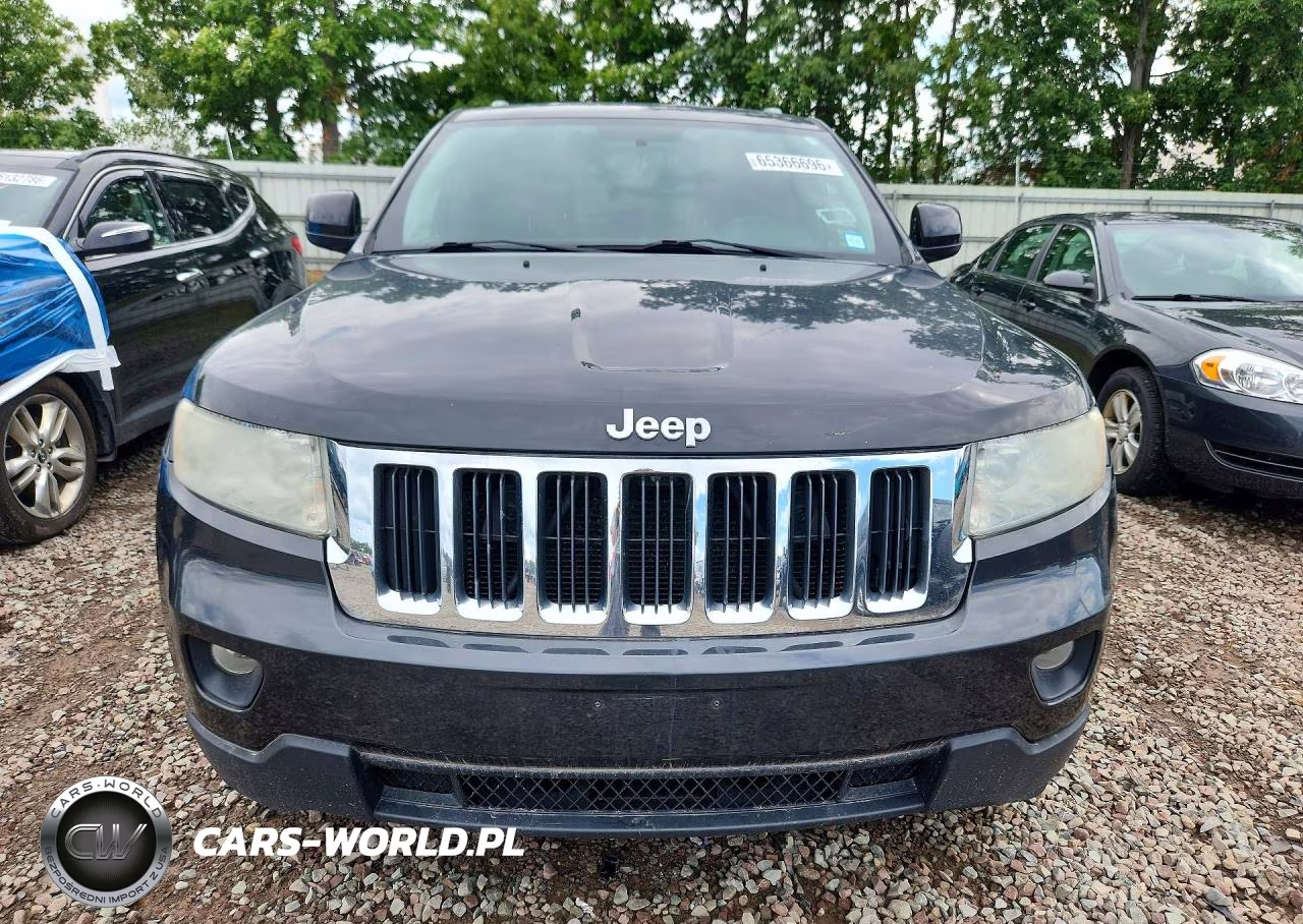 2011 Jeep Grand Cherokee Laredo VIN:1J4RR4GG2BC656638 - 5