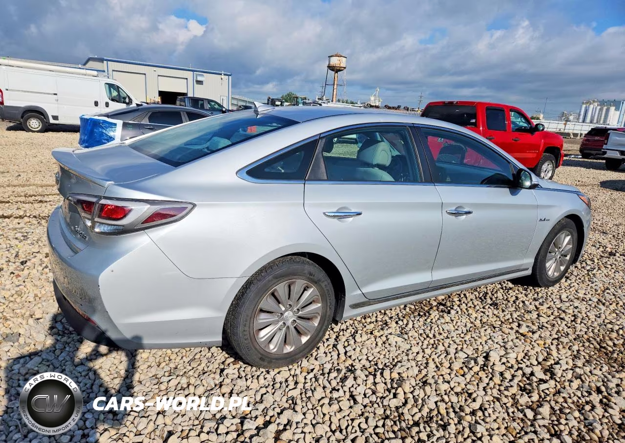 2017 Hyundai Sonata Hybrid Se VIN:KMHE24L10HA054590 - 3