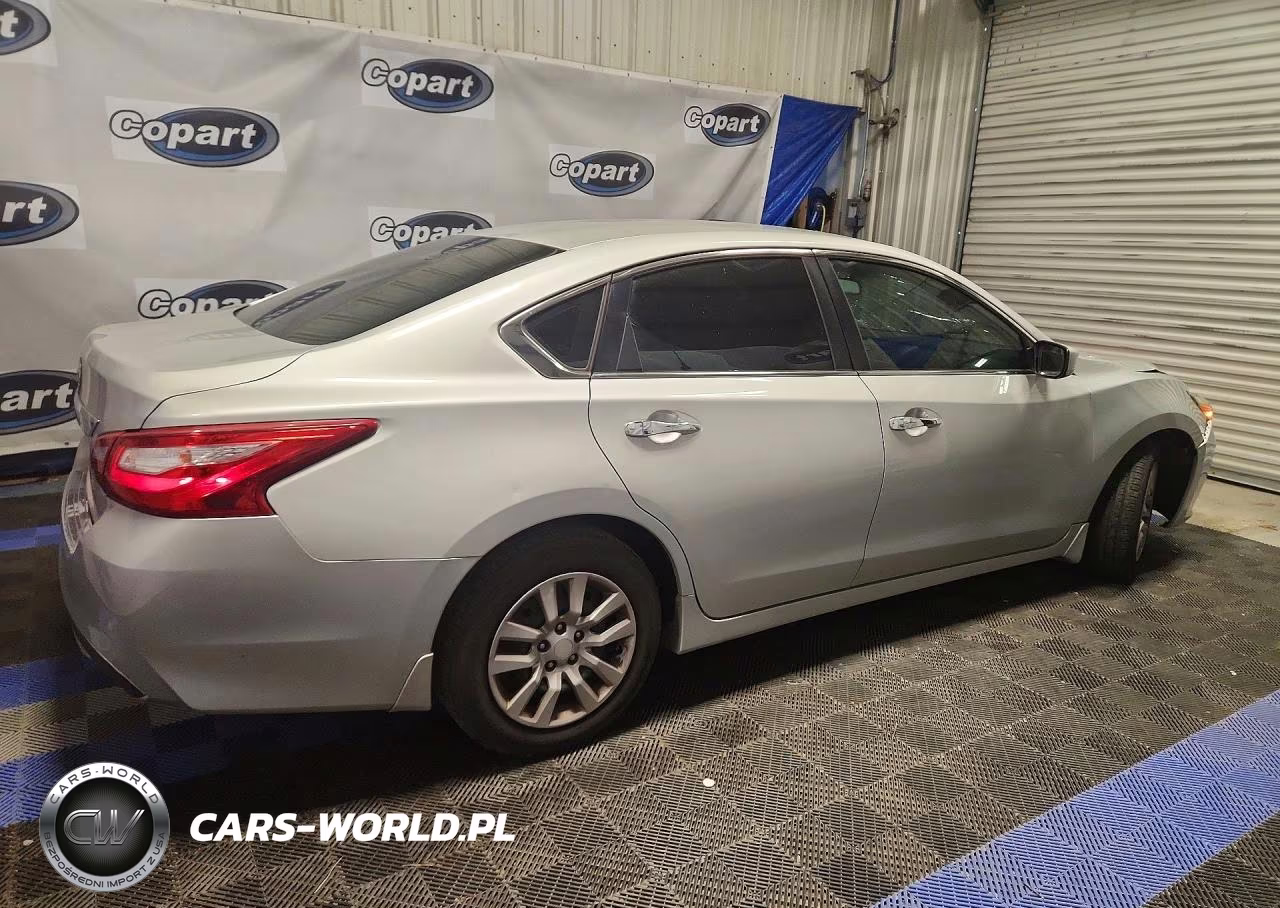 2017 Nissan Altima 2.5 S VIN:1N4AL3AP0HC268460 - 3