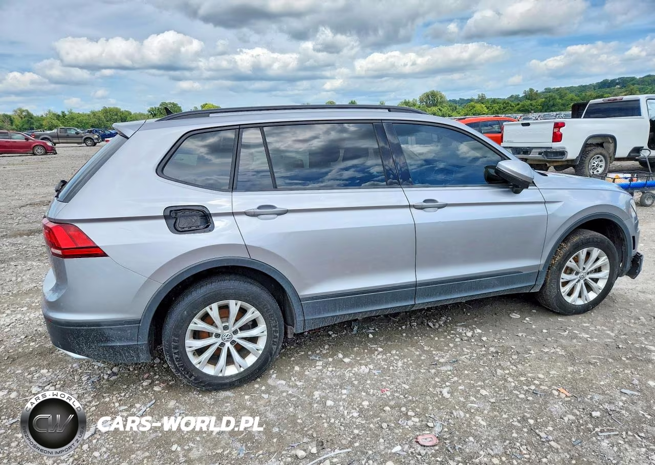 2020 Volkswagen Tiguan S VIN:3VV1B7AX2LM156871 - 3