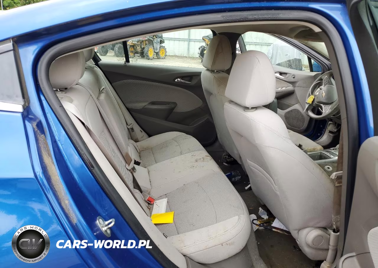 2018 Chevrolet Cruze Lt VIN:1G1BE5SM2J7173043 - 10