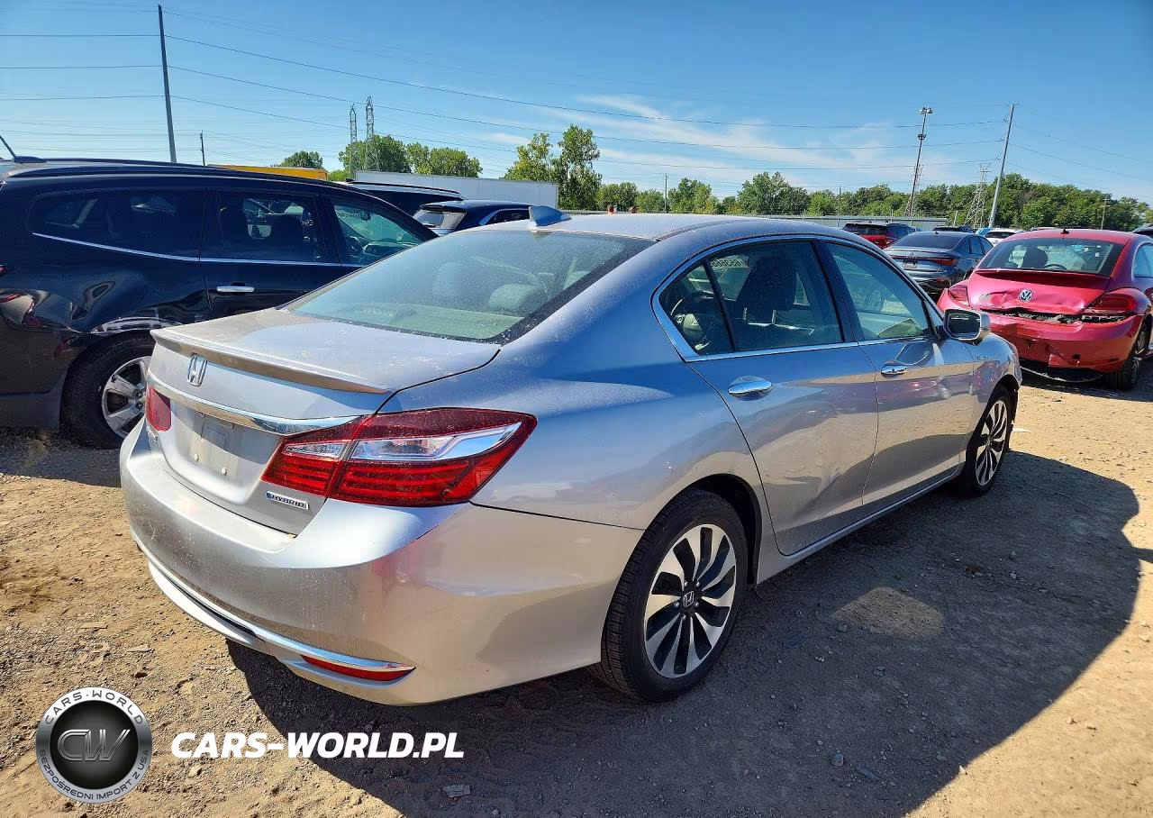 2017 Honda Accord Hybrid VIN:JHMCR6F39HC002510 - 3