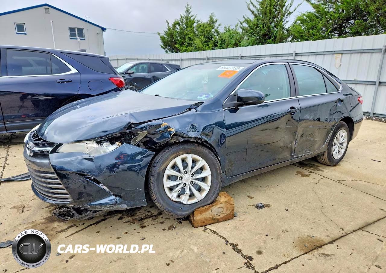 2017 Toyota Camry Le