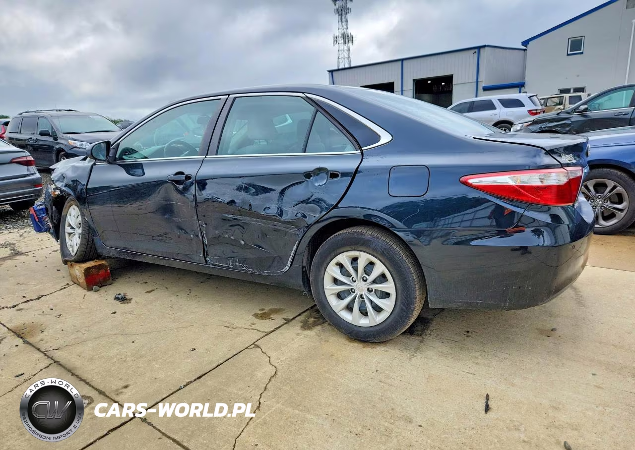 2017 Toyota Camry Le VIN:4T1BF1FKXHU799551 - 2