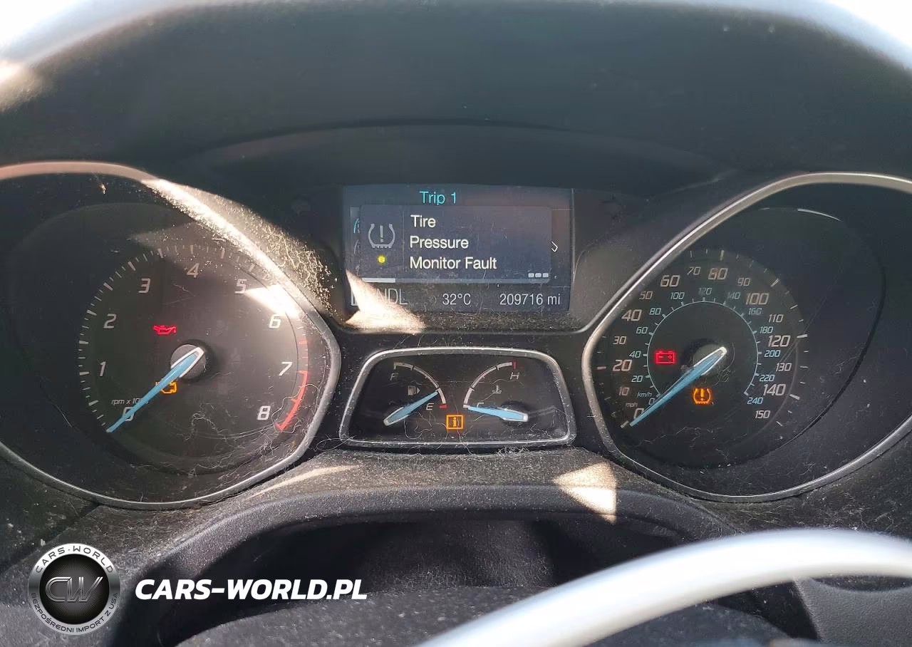 2012 Ford Focus Se VIN:1FAHP3F26CL122153 - 9