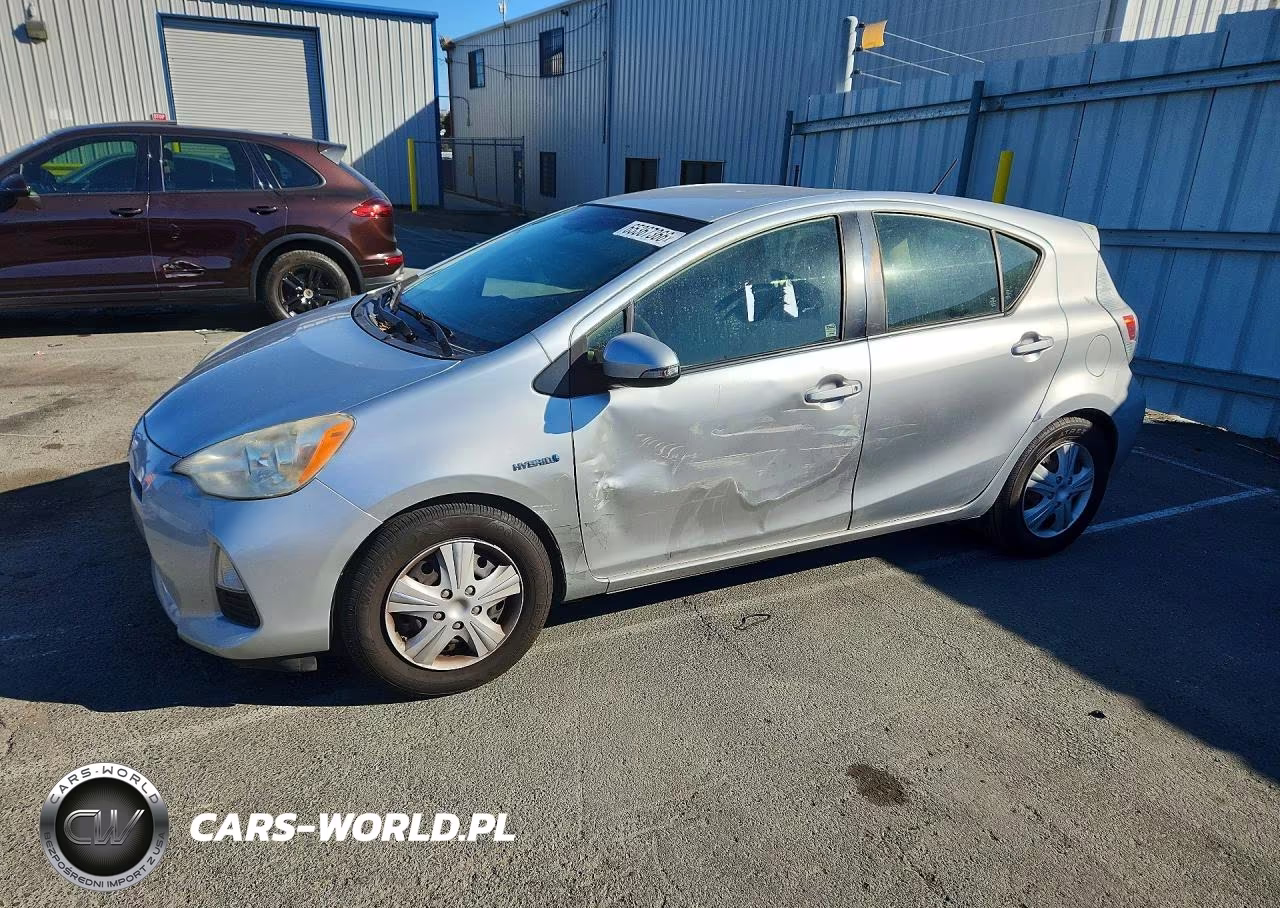 2013 Toyota Prius C One