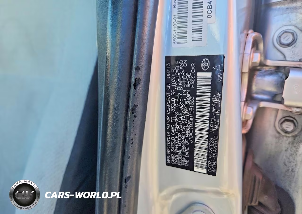2013 Toyota Prius C One VIN:JTDKDTB34D1051863 - 12