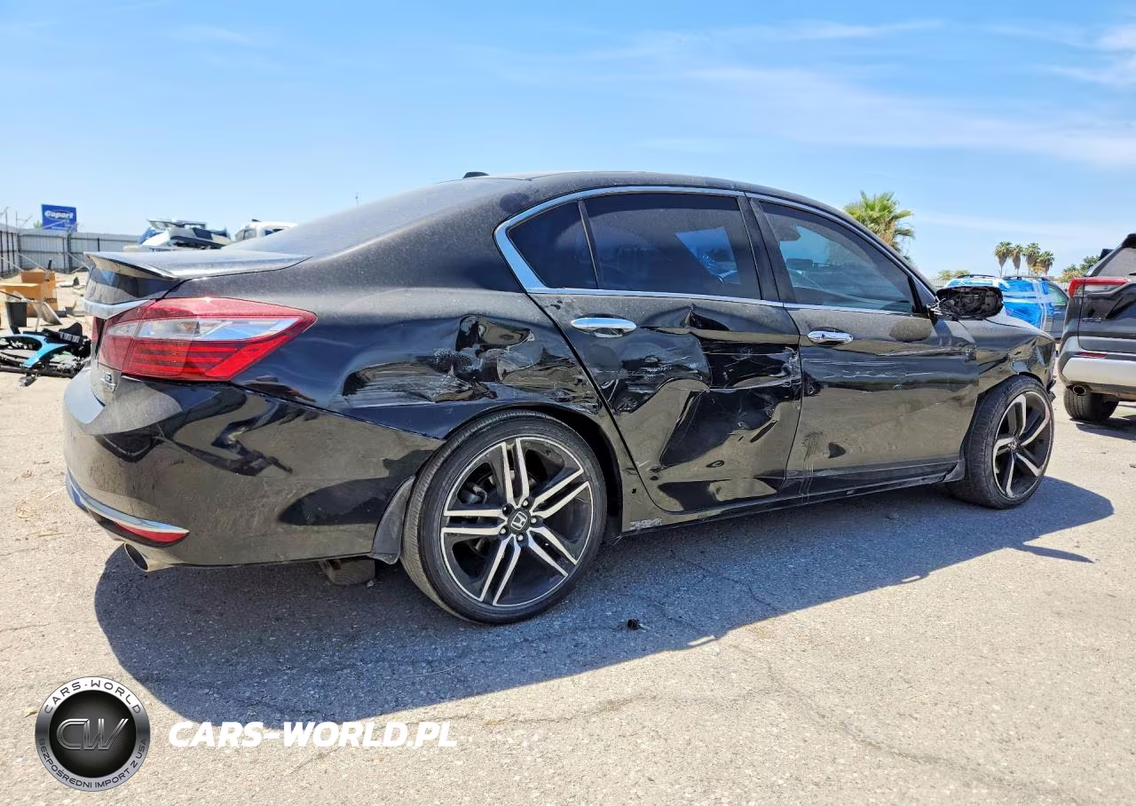 2016 Honda Accord Touring VIN:1HGCR3F94GA031672 - 3