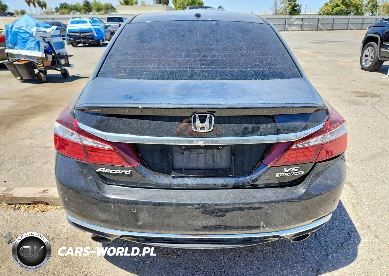 2016 Honda Accord Touring VIN:1HGCR3F94GA031672 - 6