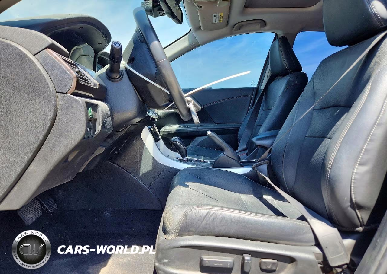 2016 Honda Accord Touring VIN:1HGCR3F94GA031672 - 7