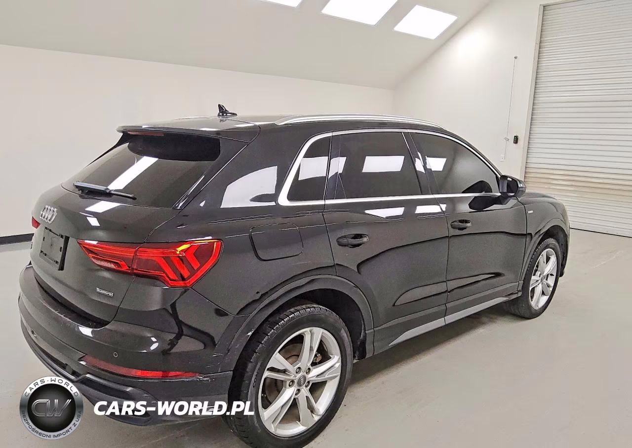 2020 Audi Q3 Premium S Line VIN:WA1DECF37L1026903 - 3