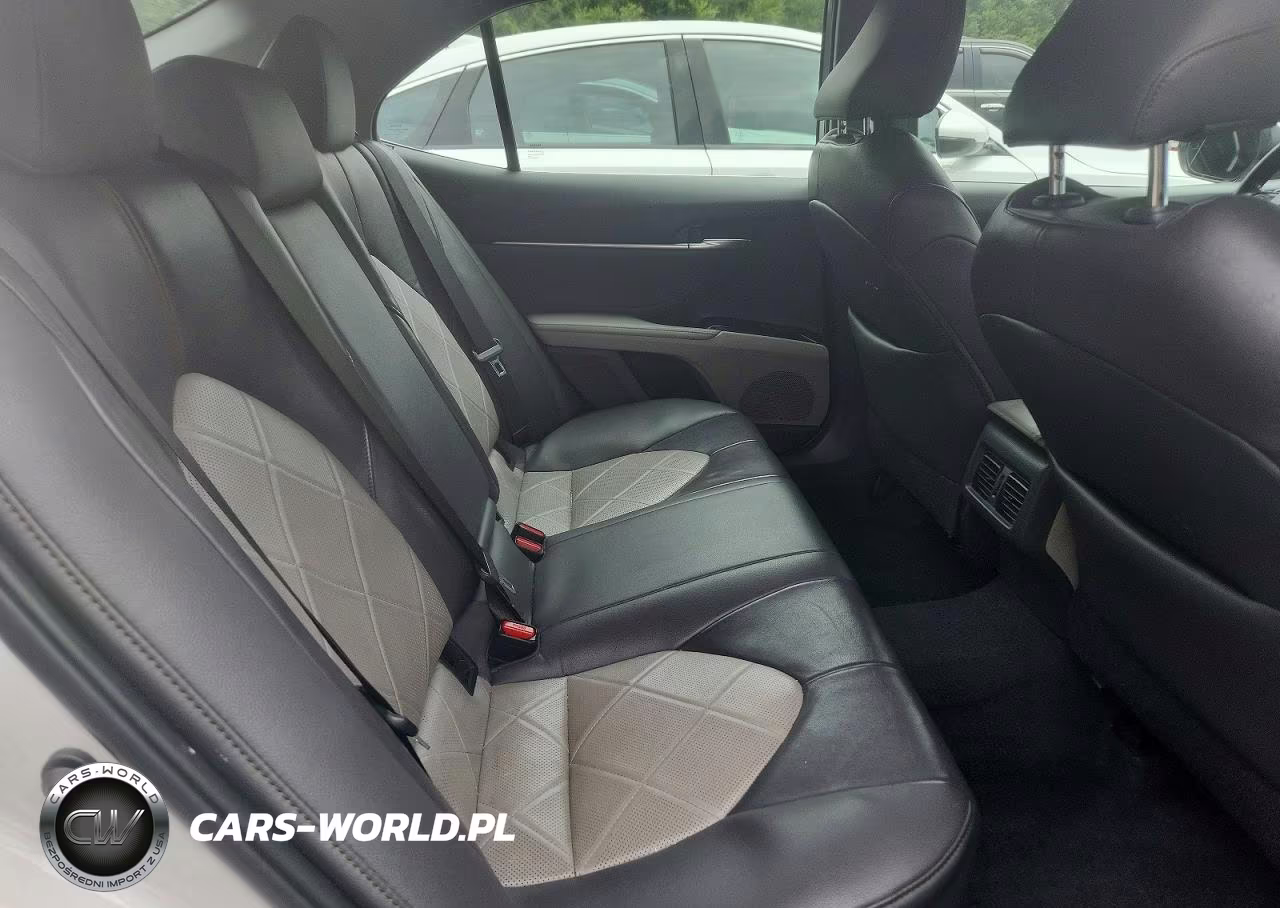 2018 Toyota Camry Xle V6 VIN:4T1BZ1HK3JU012224 - 10
