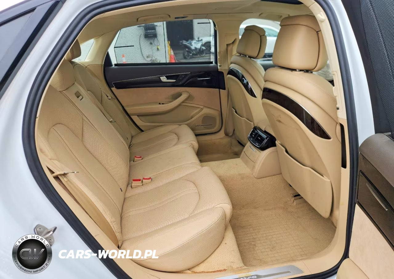 2018 Audi A8 L Quattro VIN:WAU44AFD4JN000820 - 10