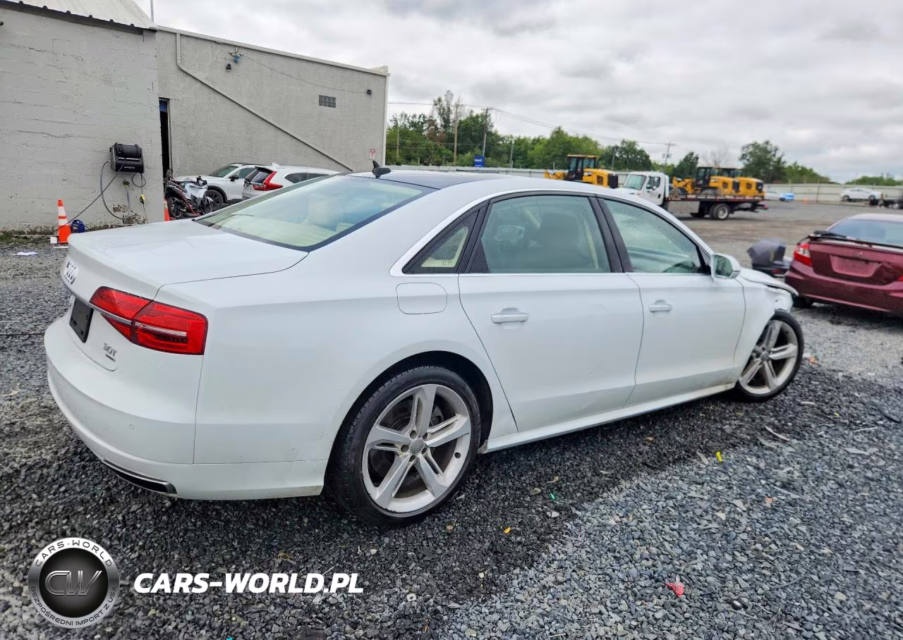 2018 Audi A8 L Quattro VIN:WAU44AFD4JN000820 - 3