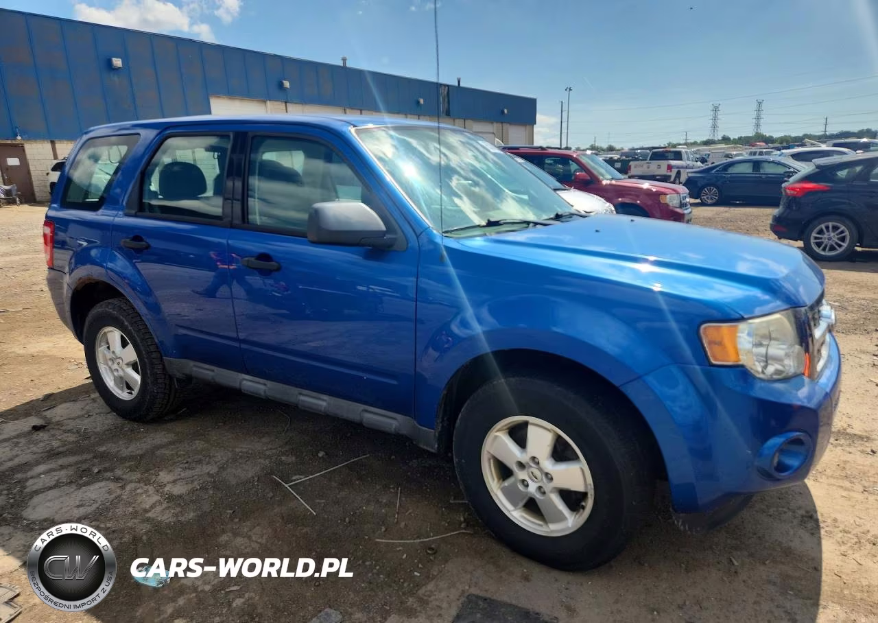 2012 Ford Escape Xls VIN:1FMCU0C76CKA05895 - 4