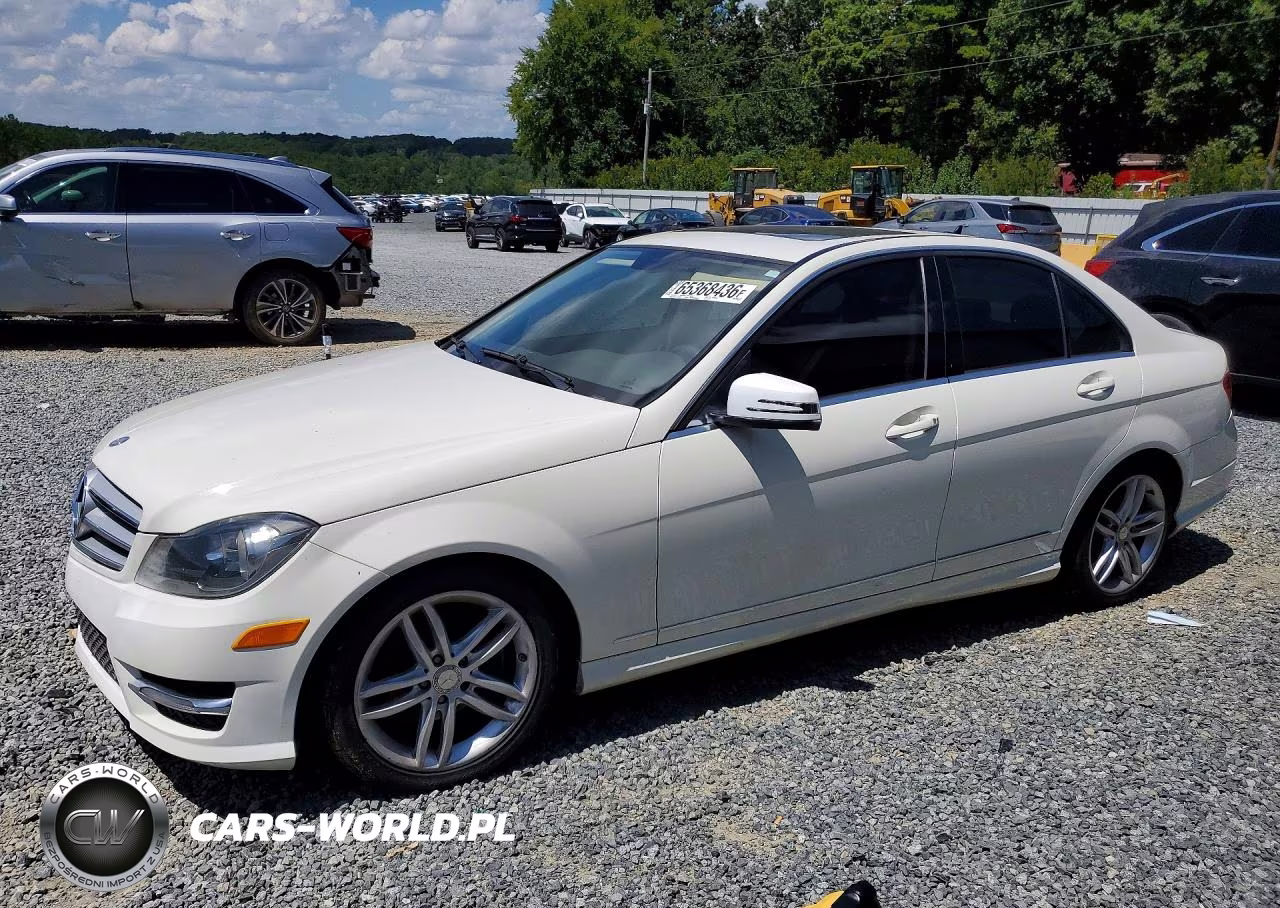 2012 Mercedes-Benz C 300 4Matic VIN:WDDGF8BB7CR212751 - 1