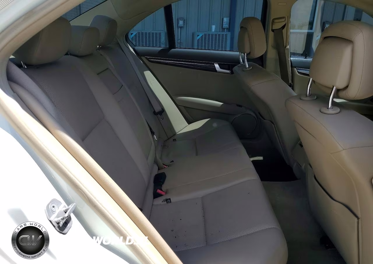 2012 Mercedes-Benz C 300 4Matic VIN:WDDGF8BB7CR212751 - 10