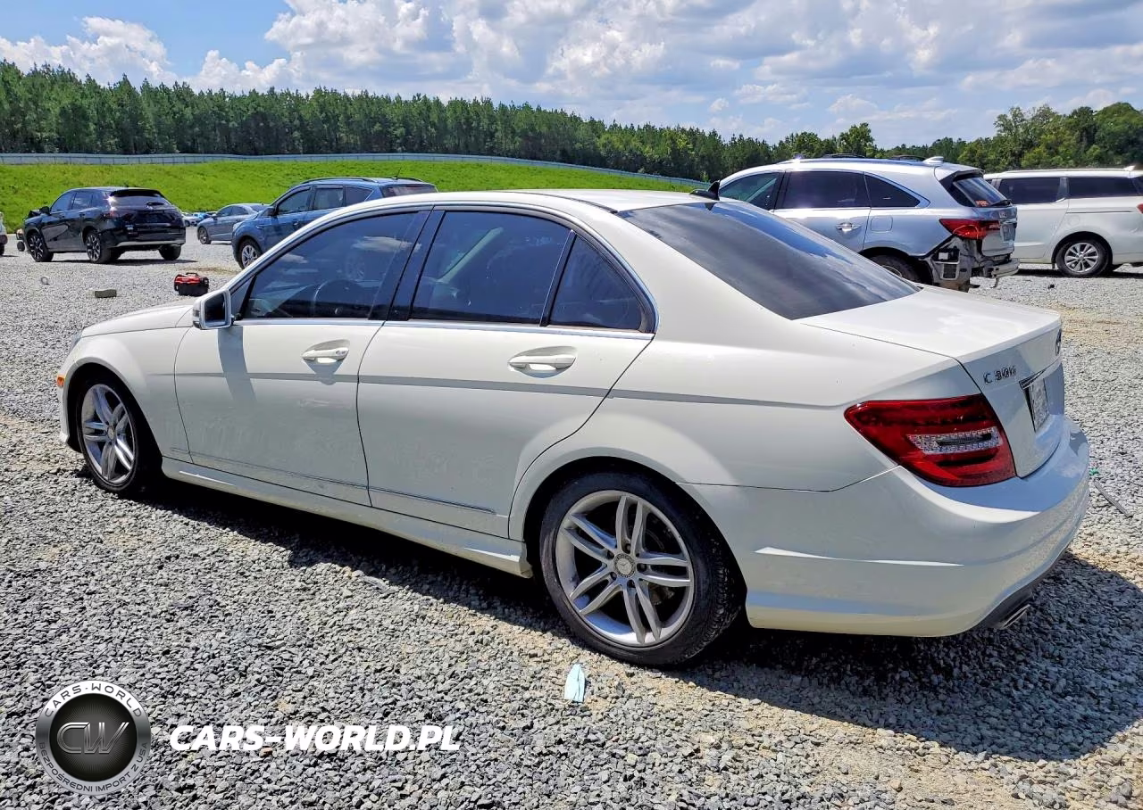 2012 Mercedes-Benz C 300 4Matic VIN:WDDGF8BB7CR212751 - 2