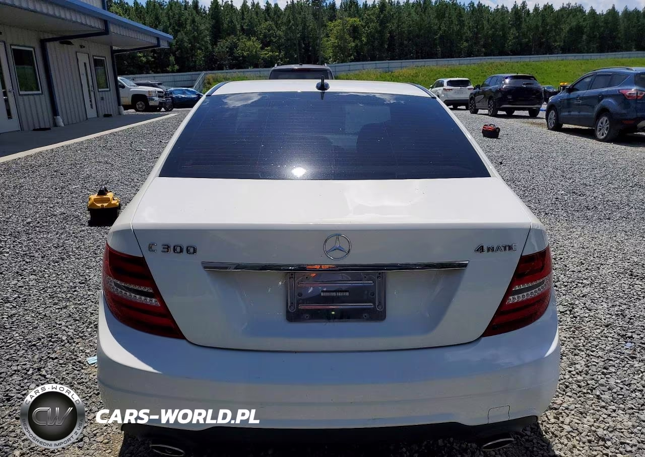 2012 Mercedes-Benz C 300 4Matic VIN:WDDGF8BB7CR212751 - 6