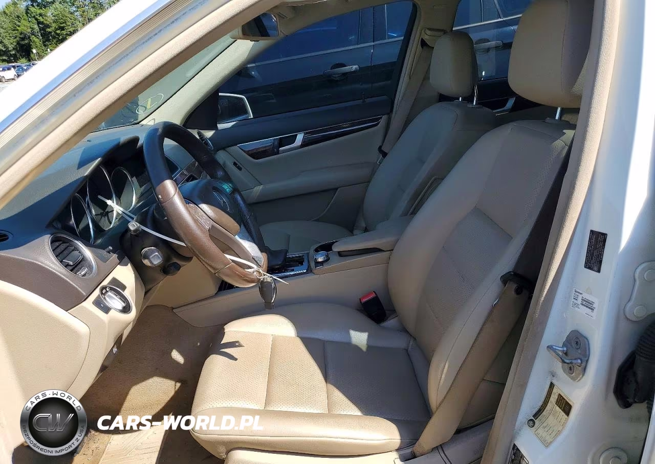 2012 Mercedes-Benz C 300 4Matic VIN:WDDGF8BB7CR212751 - 7