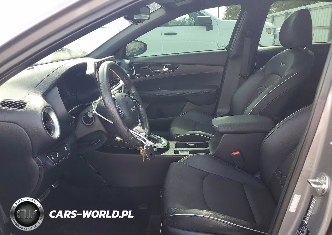 2024 Kia Forte Gt Line VIN:3KPF54AD1RE724739 - 7