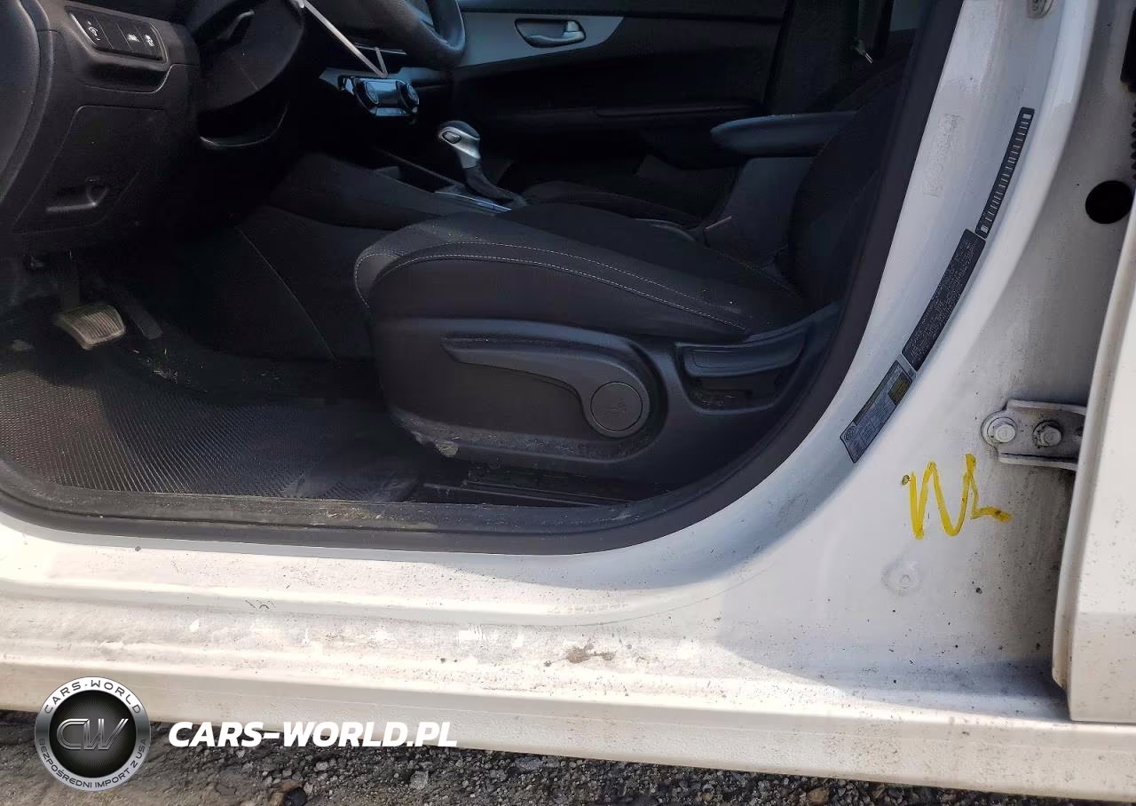 2019 Kia Forte Lxs VIN:3KPF24AD1KE007255 - 12