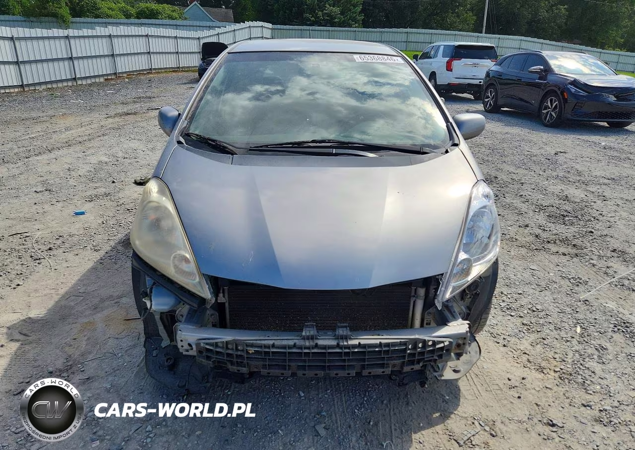 2010 Honda Fit Sport VIN:JHMGE8H40AC028983 - 5