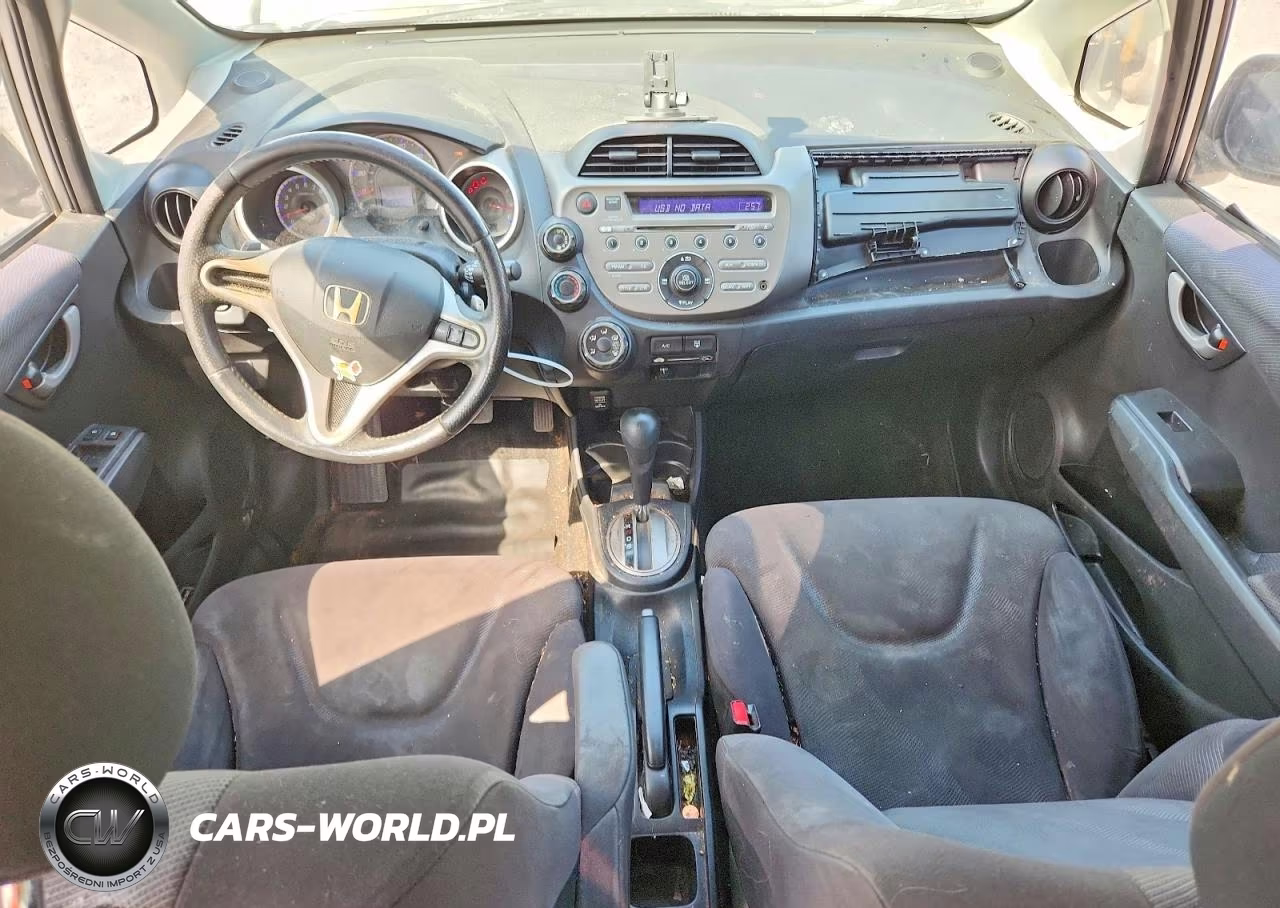 2010 Honda Fit Sport VIN:JHMGE8H40AC028983 - 8