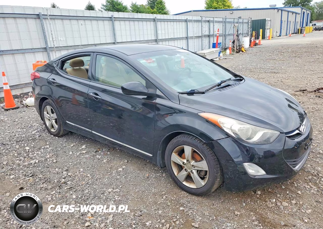 2013 Hyundai Elantra Gls VIN:5NPDH4AE4DH302878 - 4