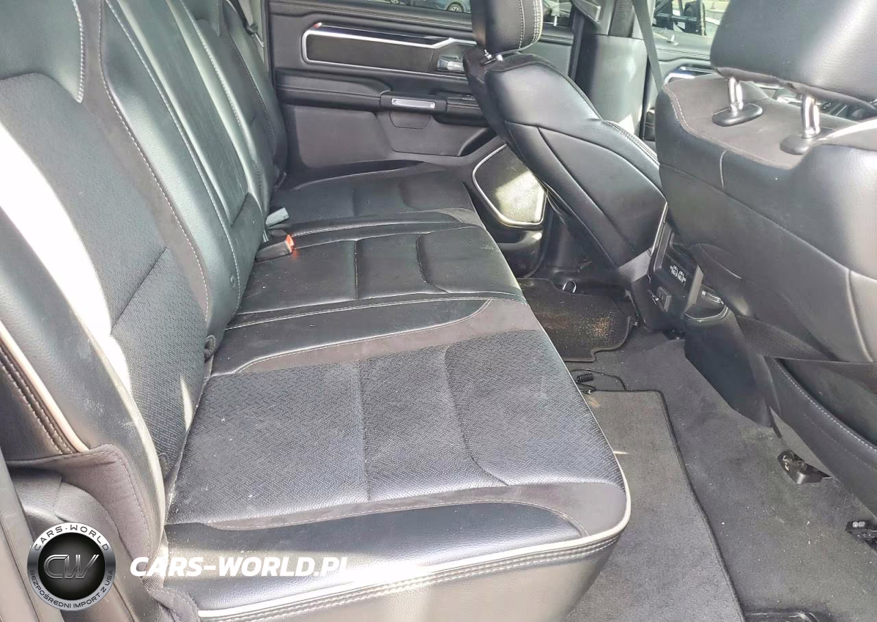 2022 Ram 1500 Laramie VIN:1C6SRFJT9NN170708 - 10