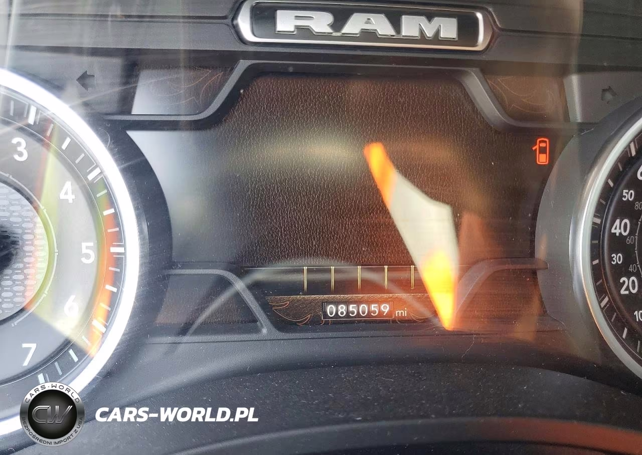 2022 Ram 1500 Laramie VIN:1C6SRFJT9NN170708 - 9