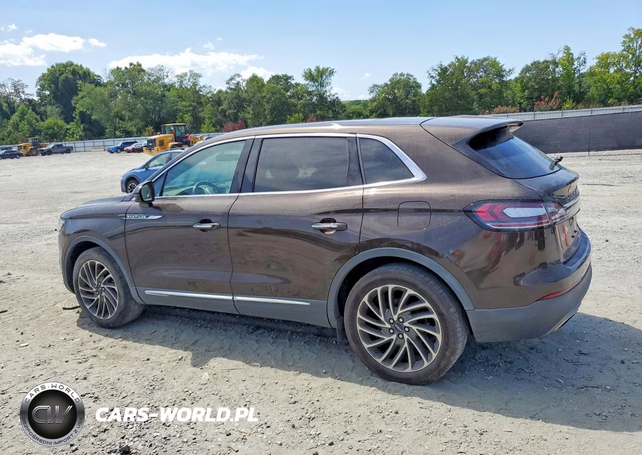 2020 Lincoln Nautilus Reserve VIN:2LMPJ6K95LBL12649 - 2