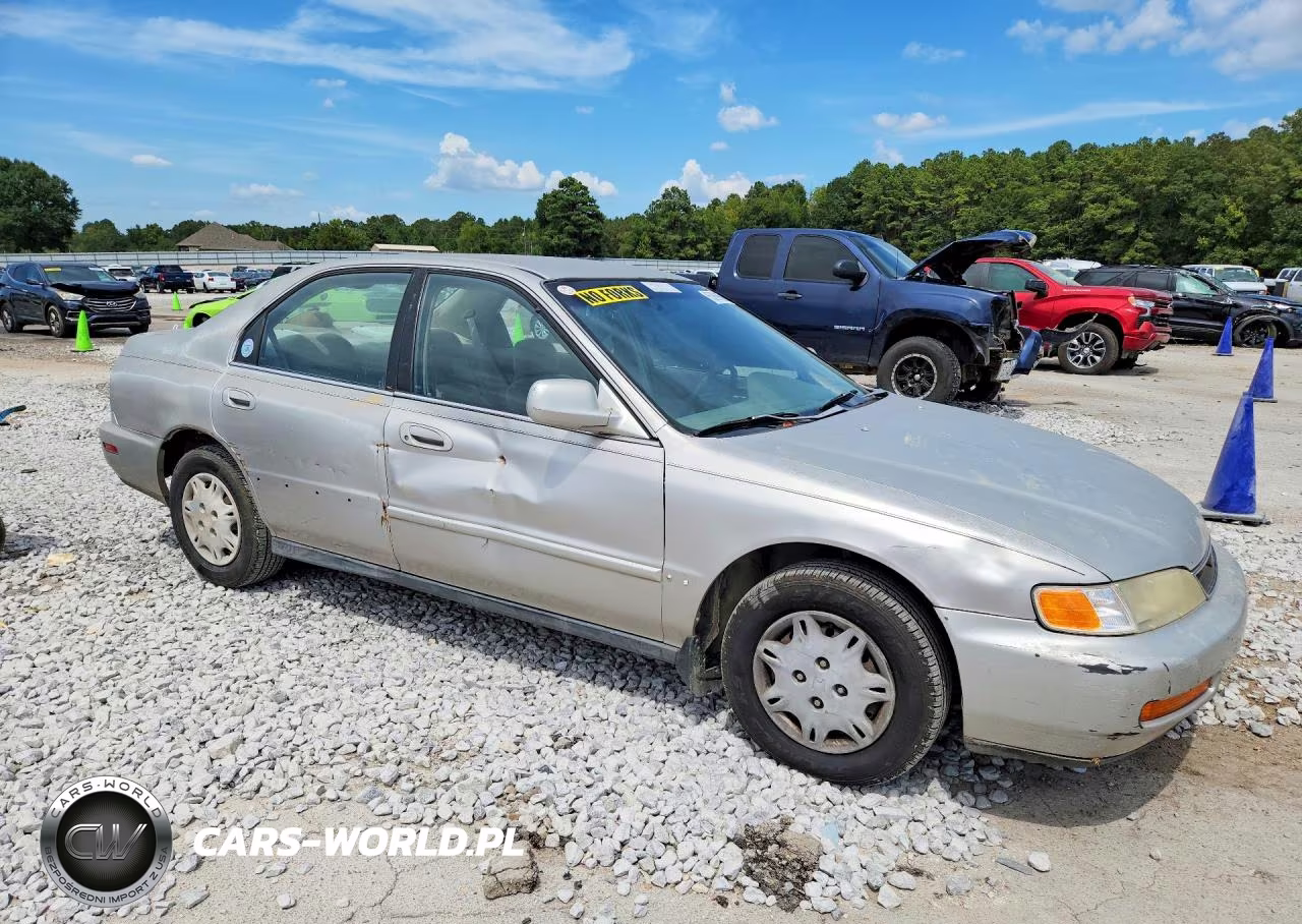 1997 Honda Accord Value VIN:1HGCD5680VA176626 - 4