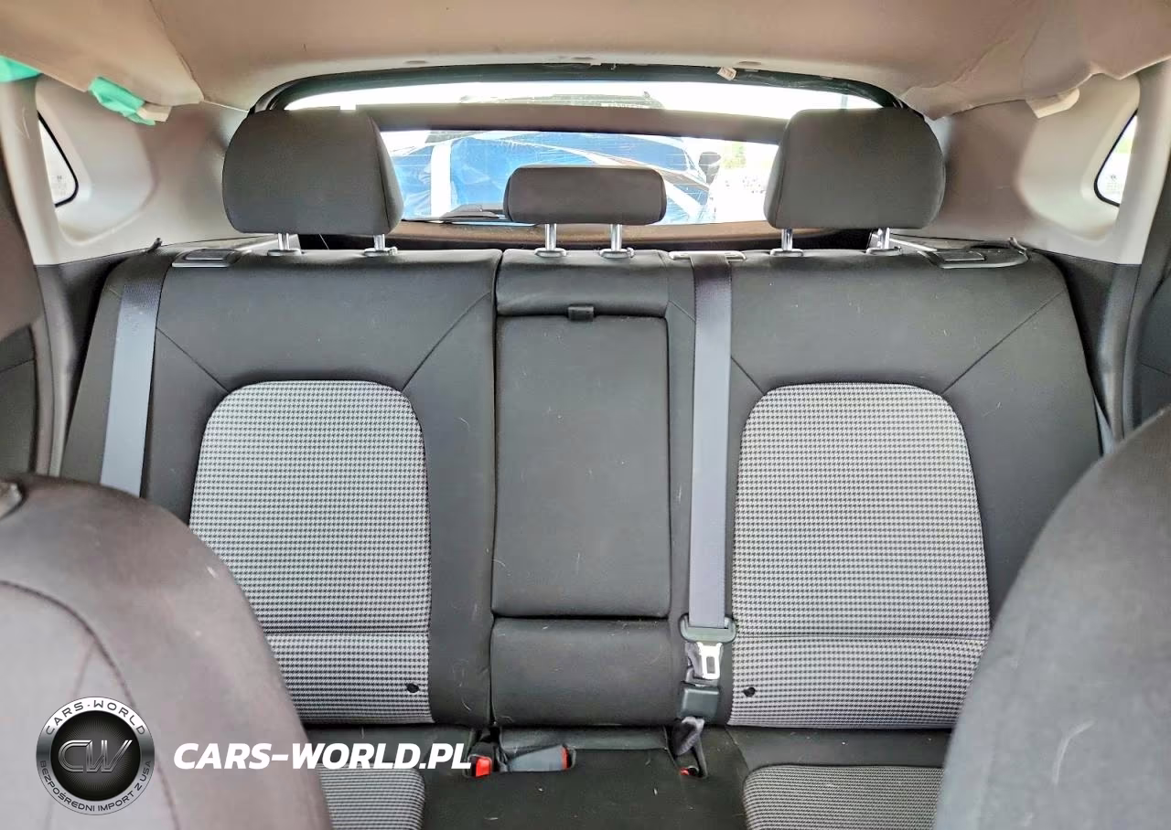 2020 Hyundai Kona Se VIN:KM8K12AA2LU527104 - 10